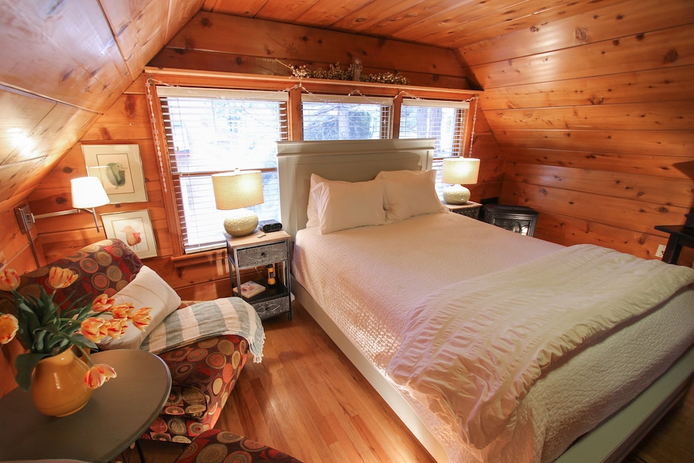 SugarPine Suite photo 2