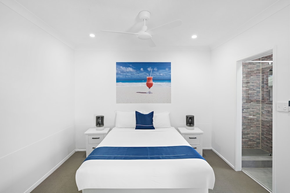 Superior Double Room, 1 Queen Bed, Kitchenette