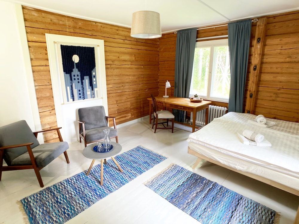 Tuohi Double/Twin Room, Shared Bathroom photo 2