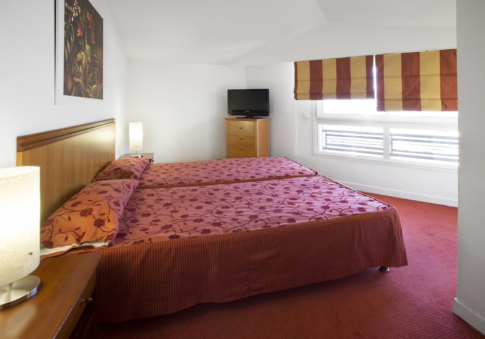 Apartment, 4 Bedrooms (duplex 120m2)