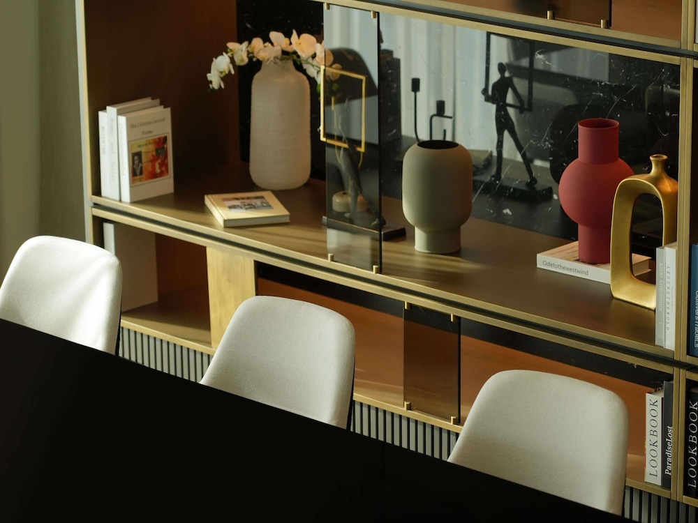 Fairmont, Penthouse thumbnail 5
