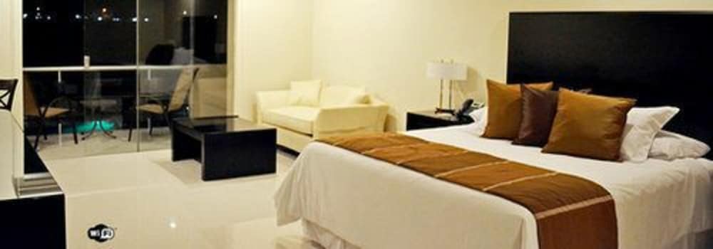 Royal Suite photo 2