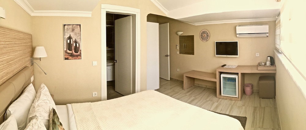 Standart Double Rooms At Attic