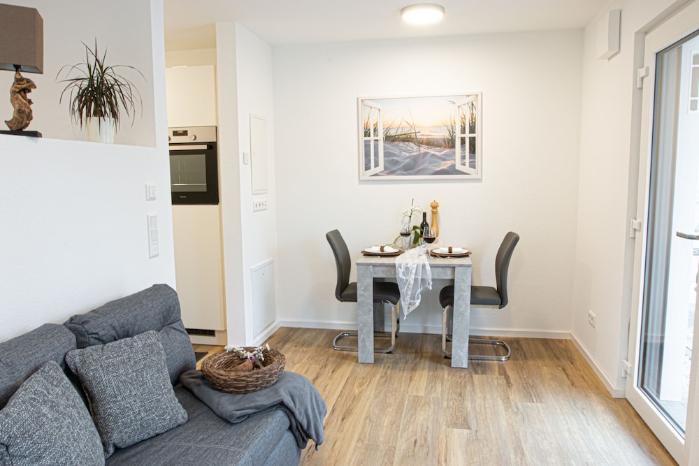 Business Apartment, 1 King Bed With Sofa Bed, Accessible, Non Smoking
