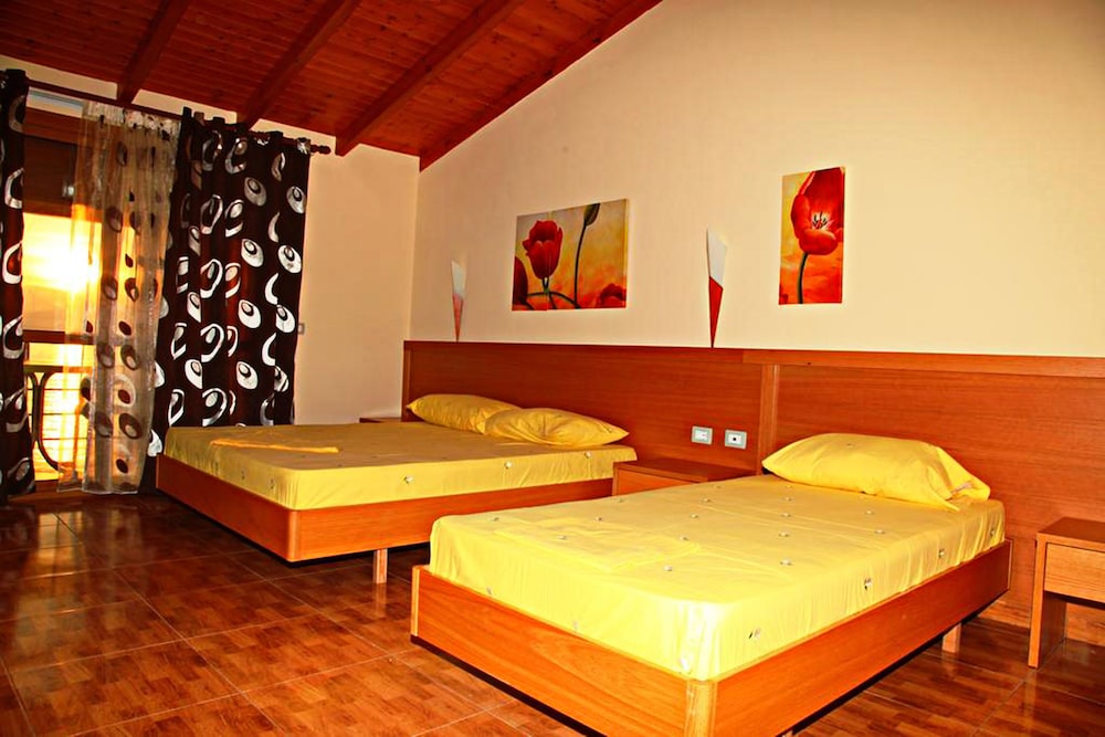 Quadruple Room photo 1