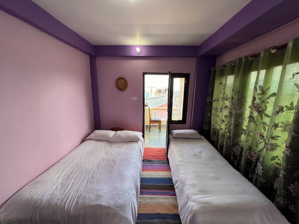 Double or Twin Room, Balcony, City View photo 2