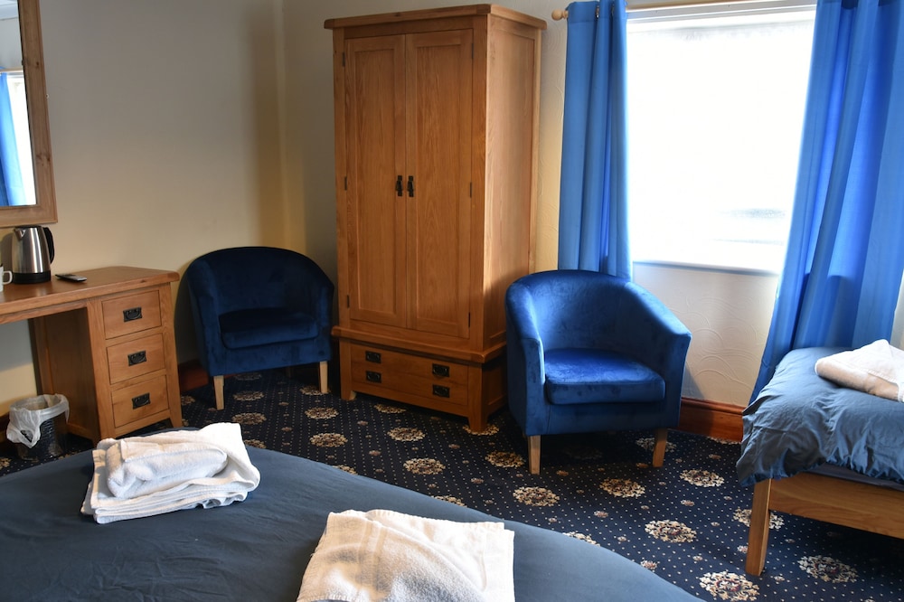 Family Quadruple Room photo 2