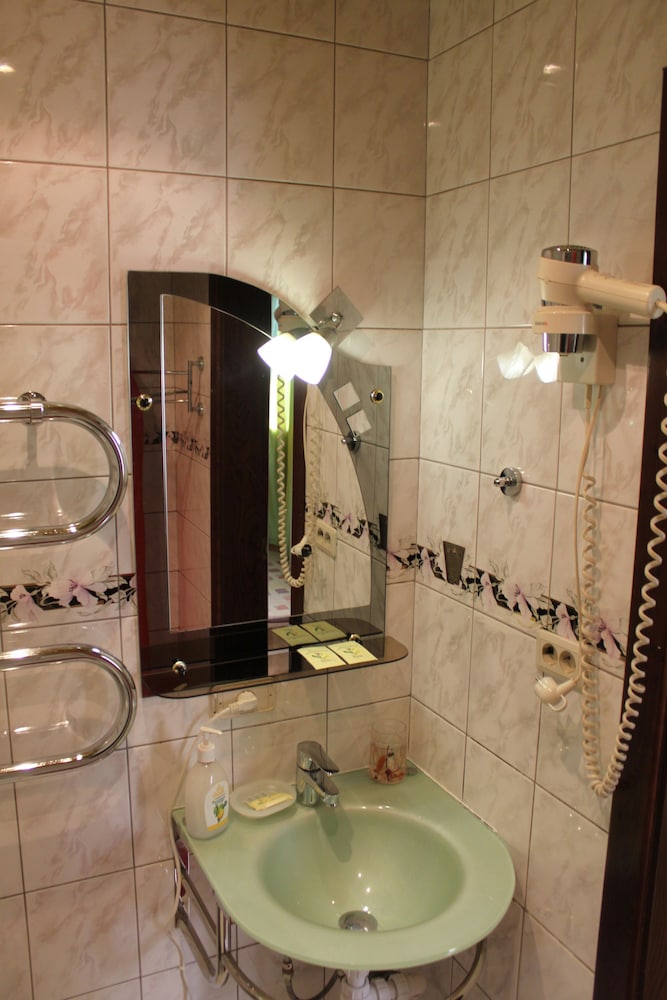 Standard Double or Twin Room photo 2