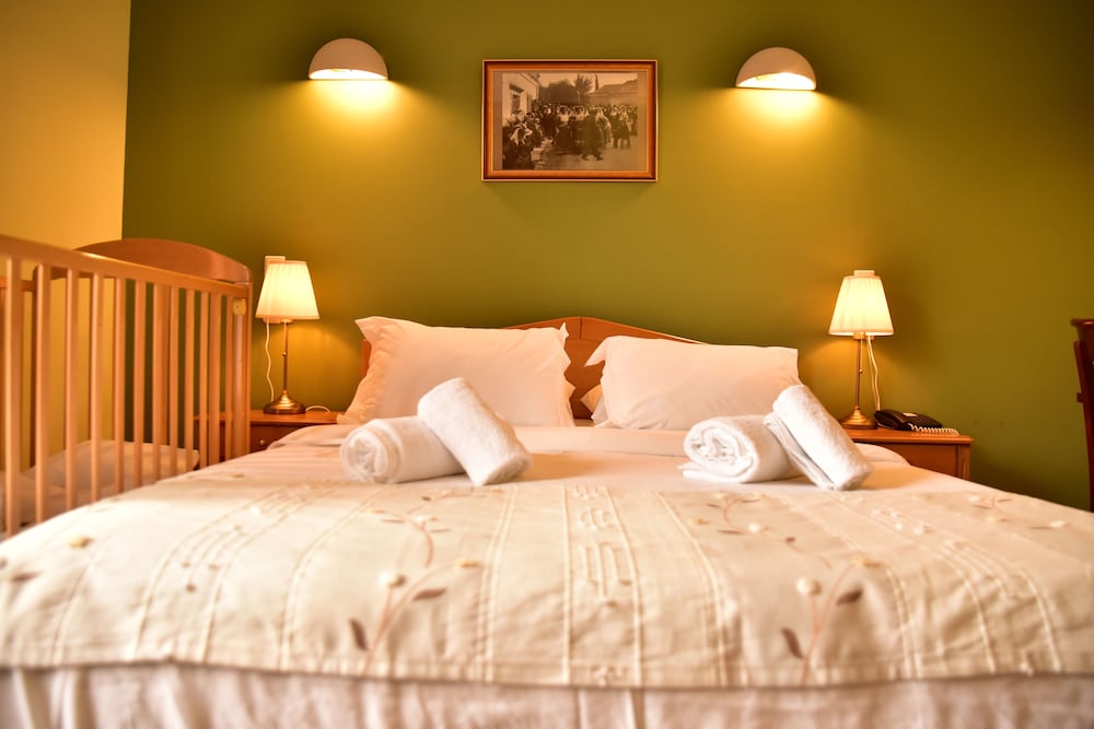 Double or Twin Room photo 2