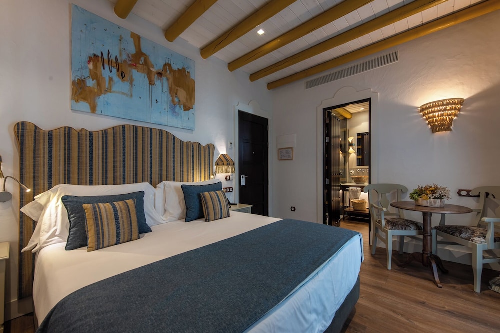 Deluxe Double Room photo 2