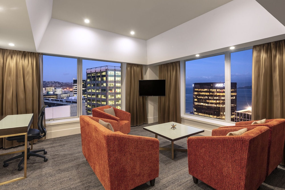 King Suite with Harbour View - Photo 2