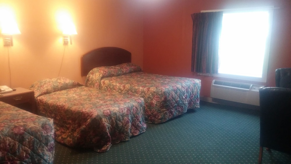 Deluxe Triple Room, 3 Bedrooms photo 2