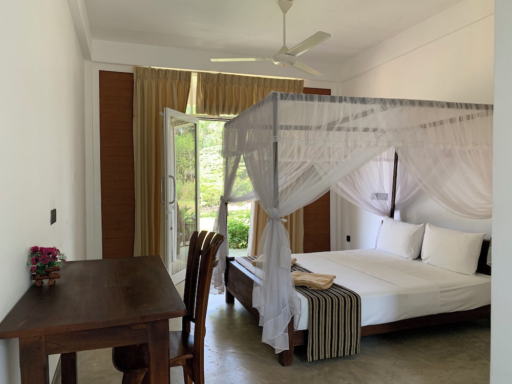 Deluxe Triple Room, Non Smoking, Garden View photo 3