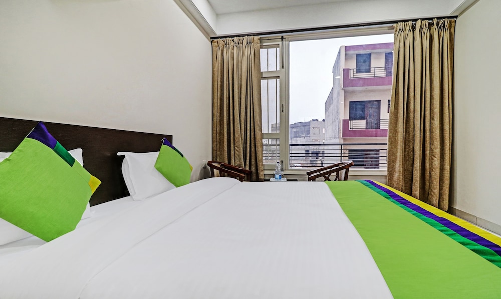 Standard Double Room - Photo 3