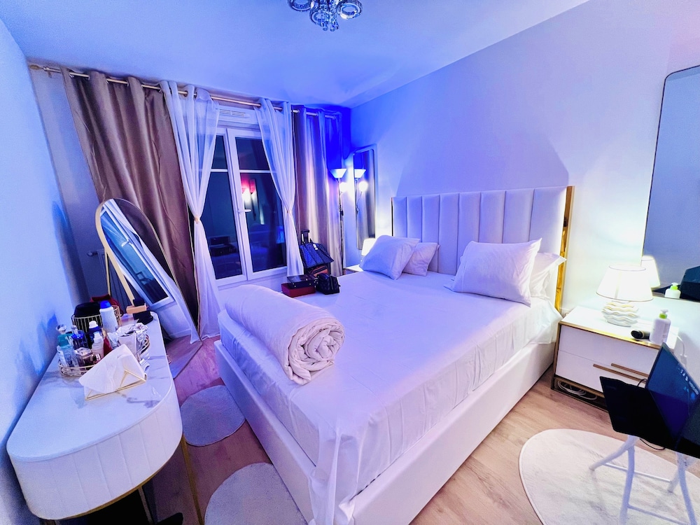 Apartment, 2 Bedrooms, City View