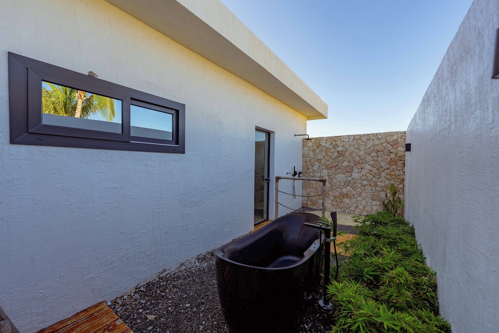 Kwanza Villa - Photo 9