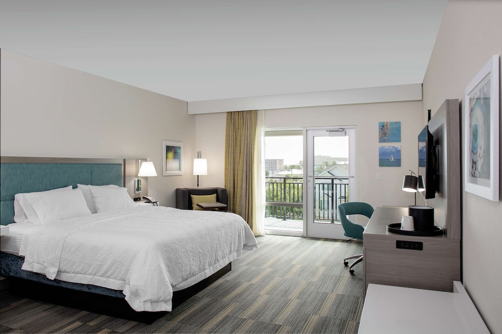 Room, 1 King Bed, Accessible, Balcony (Roll-In Shower) photo 2