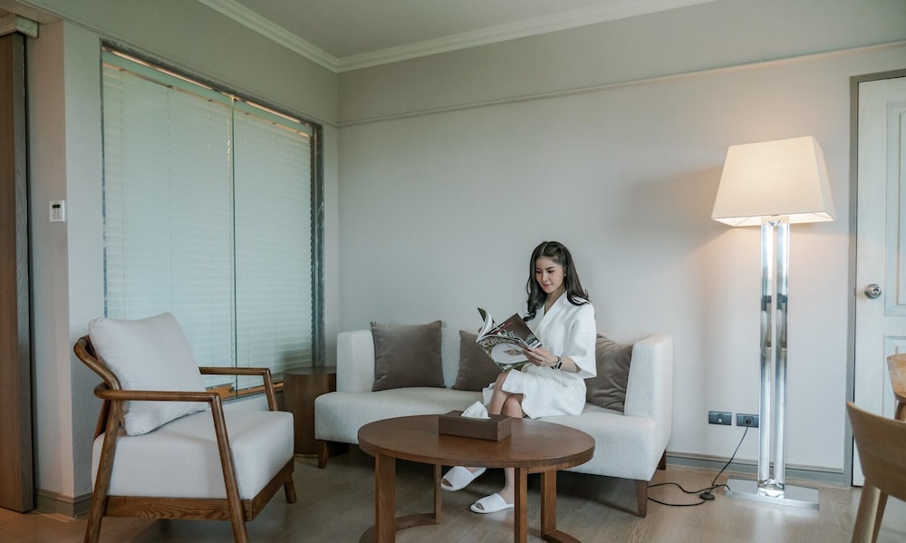 Junior Suite - Photo 11