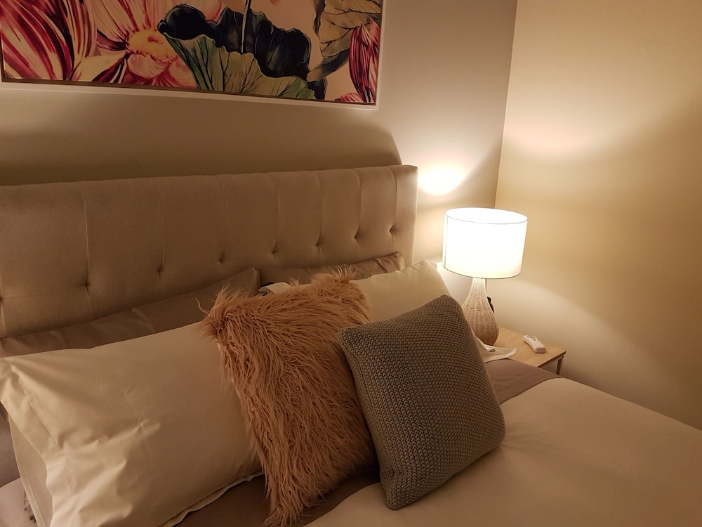Luxury House, 2 Bedrooms photo 3