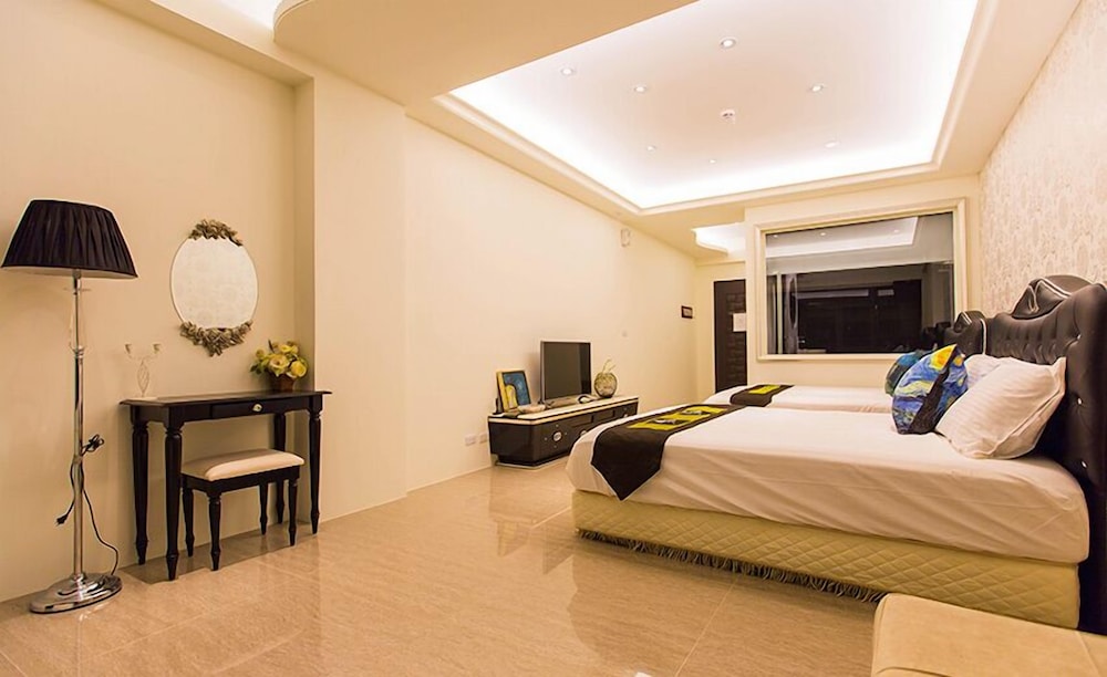 Quadruple Room (City Walk) photo 3