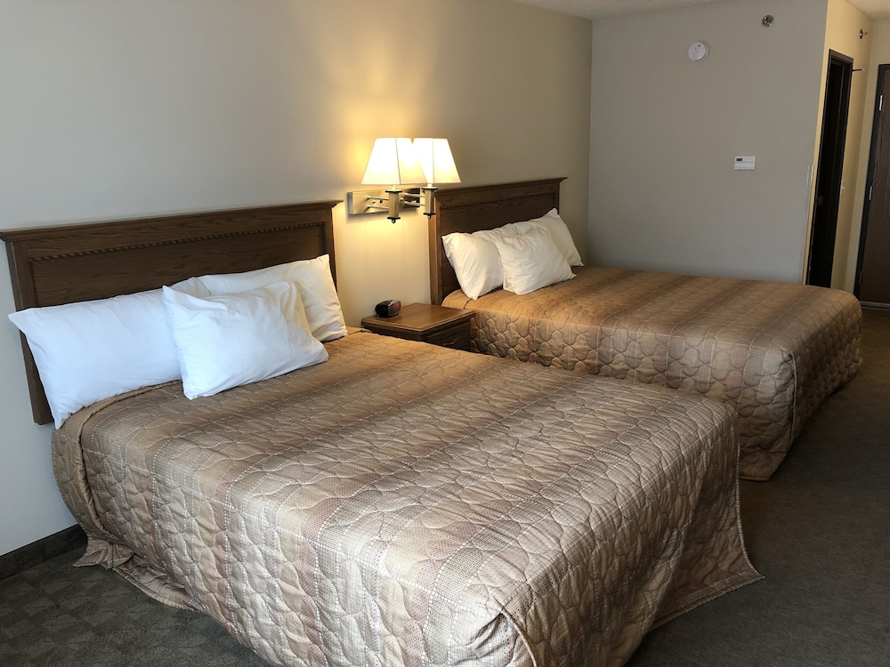 Standard Room, 2 Queen Beds, Non Smoking photo 3