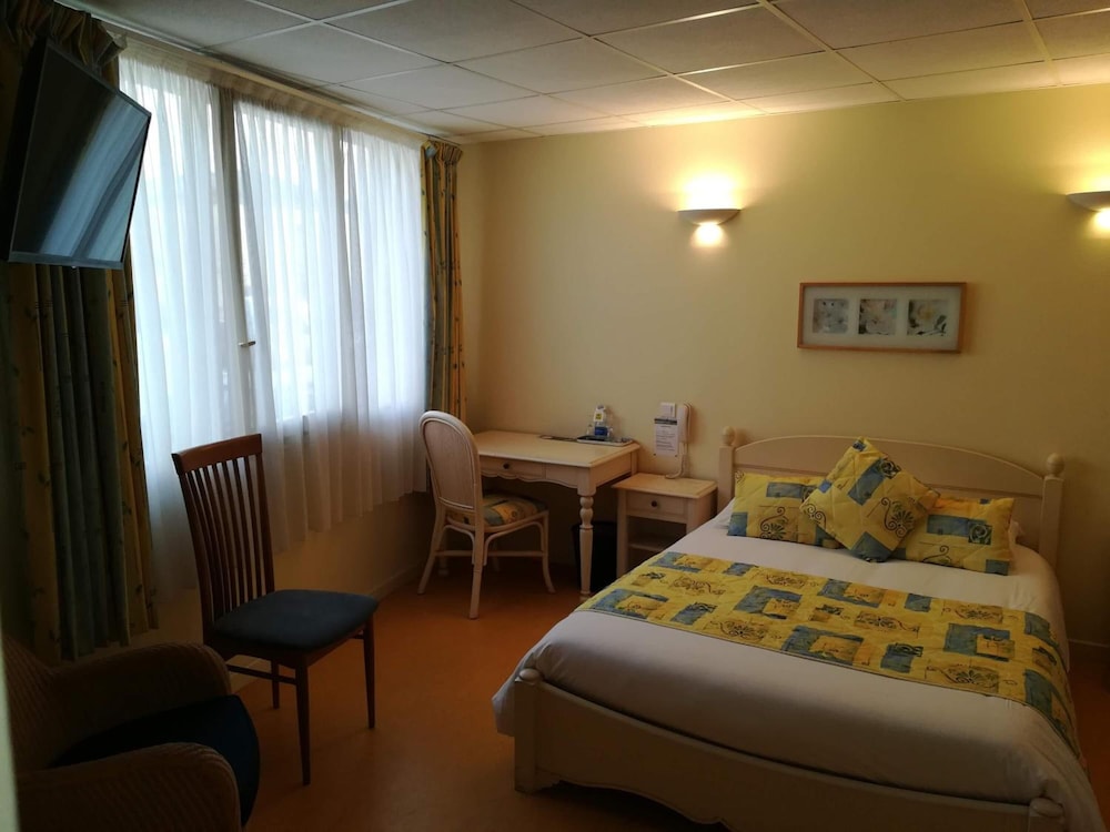 Standard Double Room photo 2