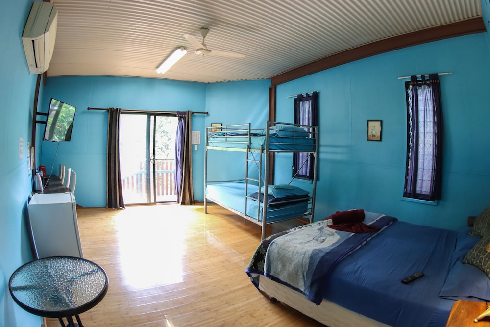 Standard Room (Cabin 4) photo 2