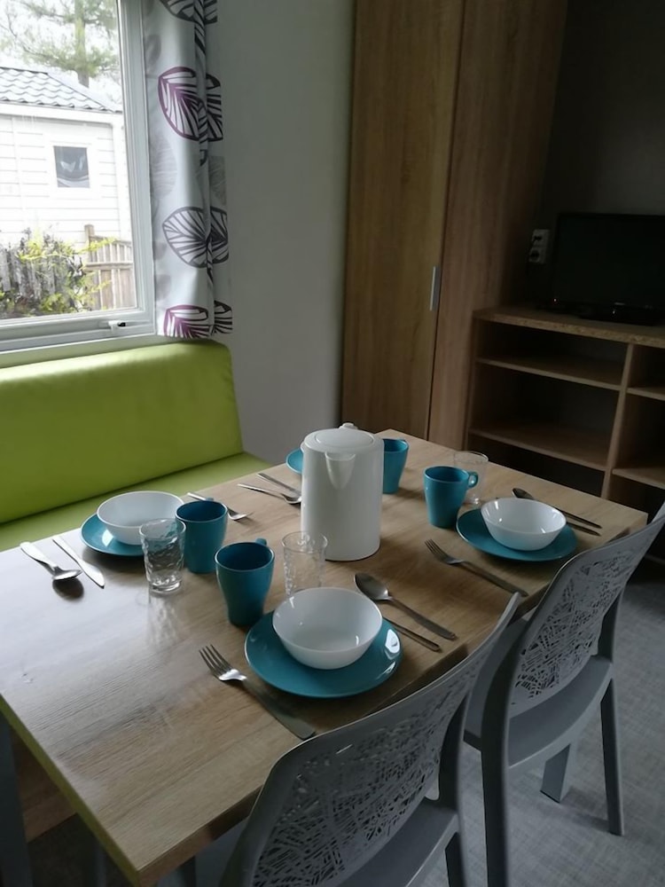 Mobile Home, 1 Bedroom - Photo 10