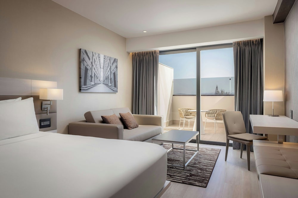 Deluxe Room, 1 King Bed with Sofa bed, Balcony