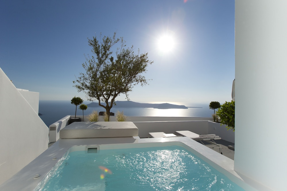 Deluxe Room (with Plunge Pool) - Photo 4