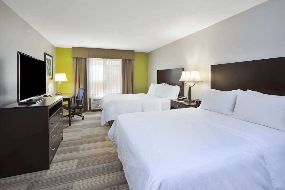 Suite, Multiple Beds (Extra Floor Space) - Photo 3