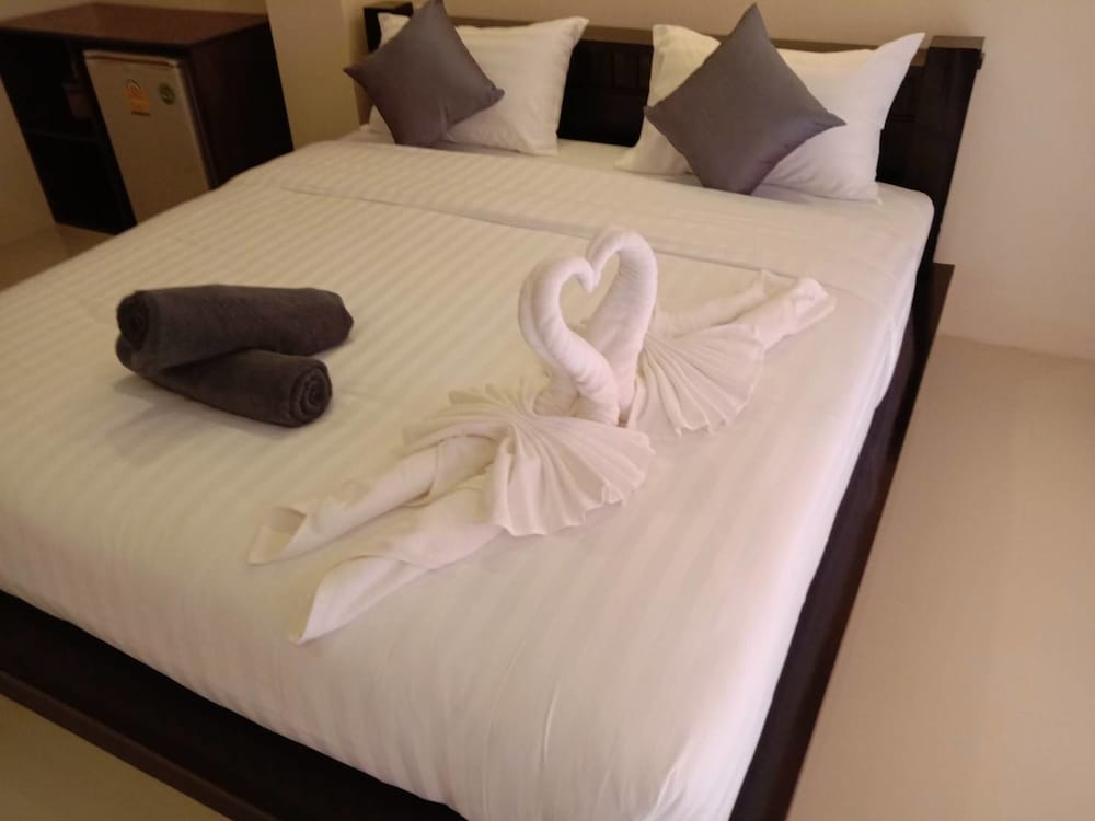 Double Room, 1 King Bed, Balcony - Photo 2