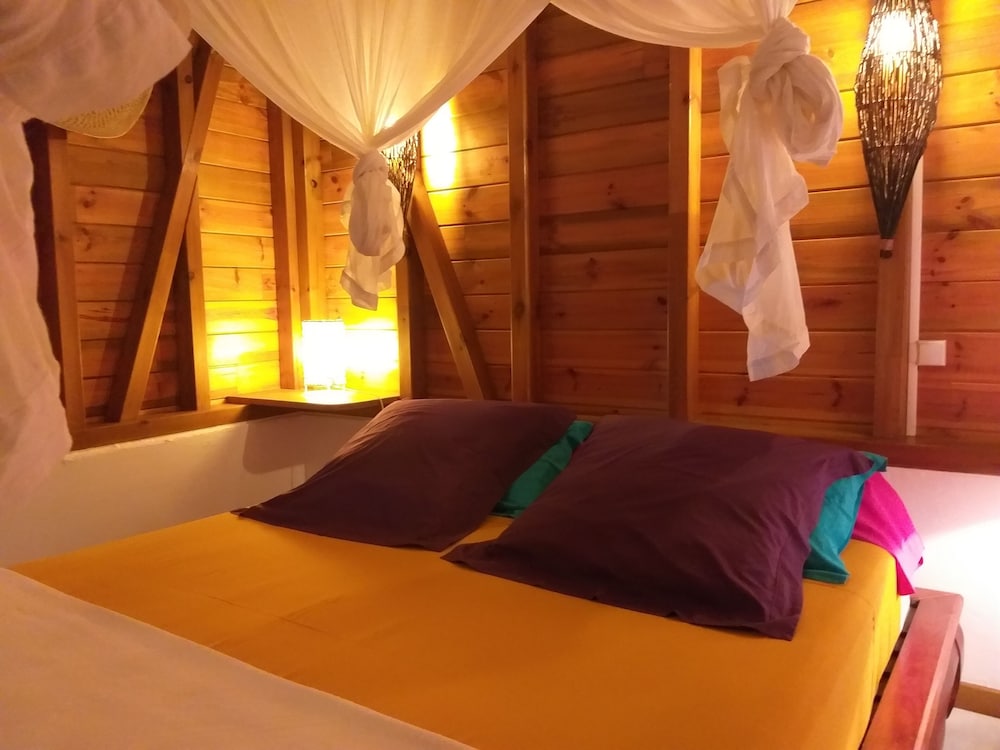 Romantic Cottage, Non Smoking photo 3