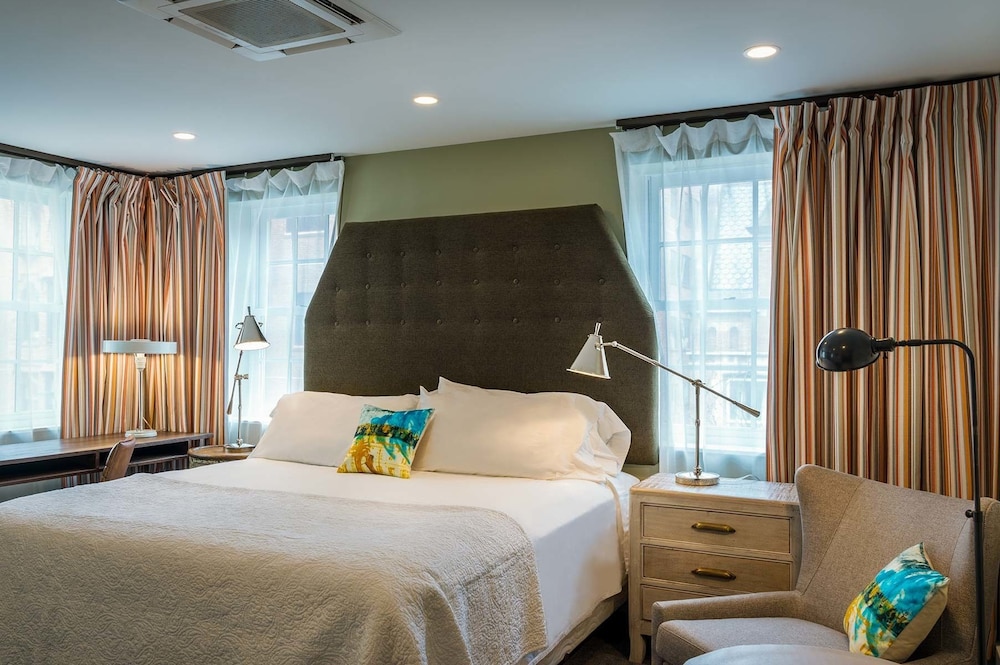 Luxury Room, 1 King Bed