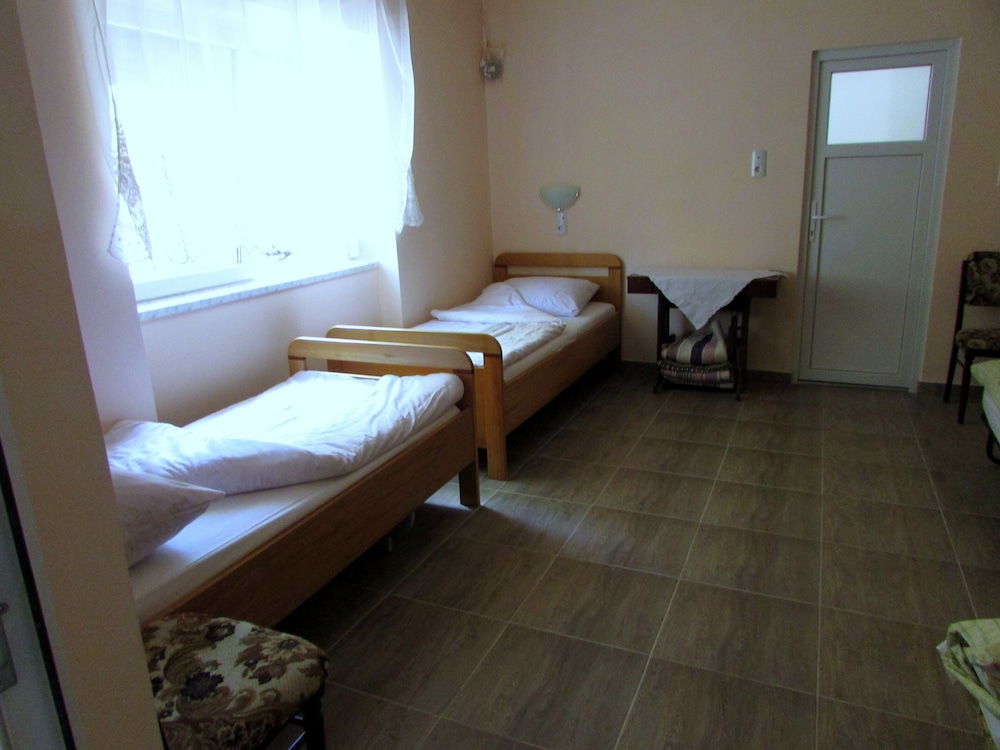 Classic Triple Room, Private Bathroom (C) photo 2
