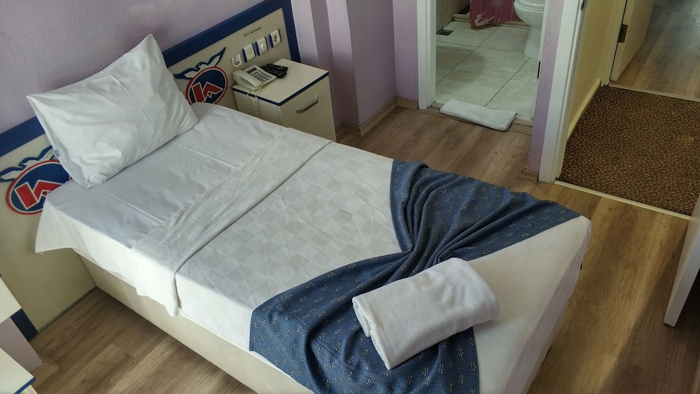 Single Room photo 1