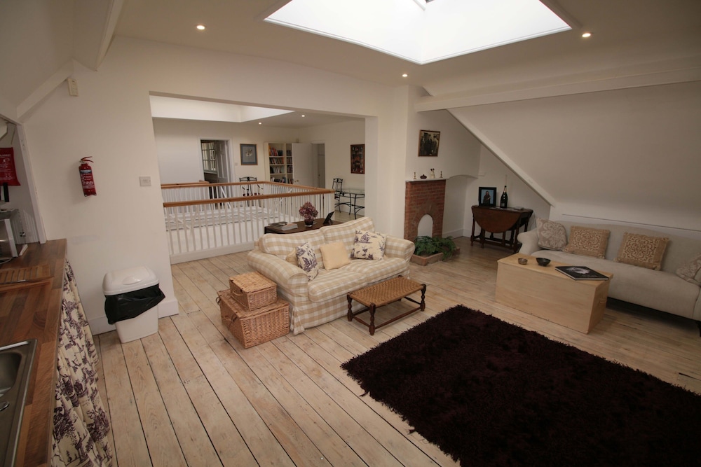 Suite, 3 Bedrooms photo 2