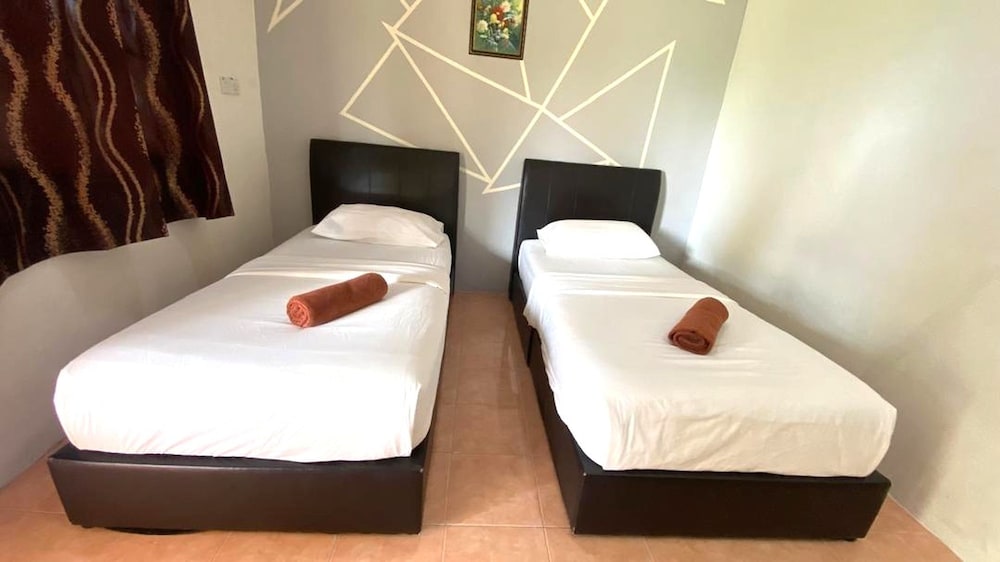 Deluxe Twin Room photo 3