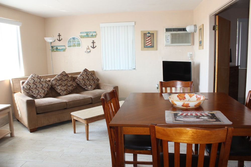 Apartment Gulfview, 1 King Bed photo 2