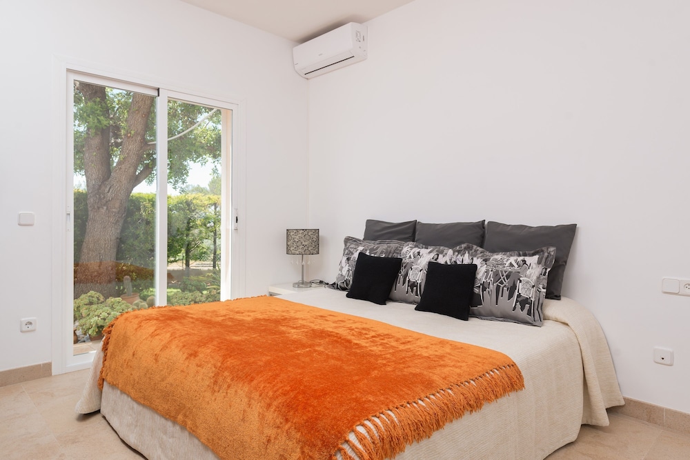Villa photo 3