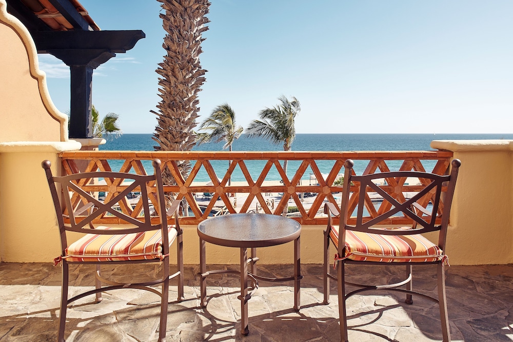 Room, 1 King Bed, Non Smoking, Balcony (Oceanfront)