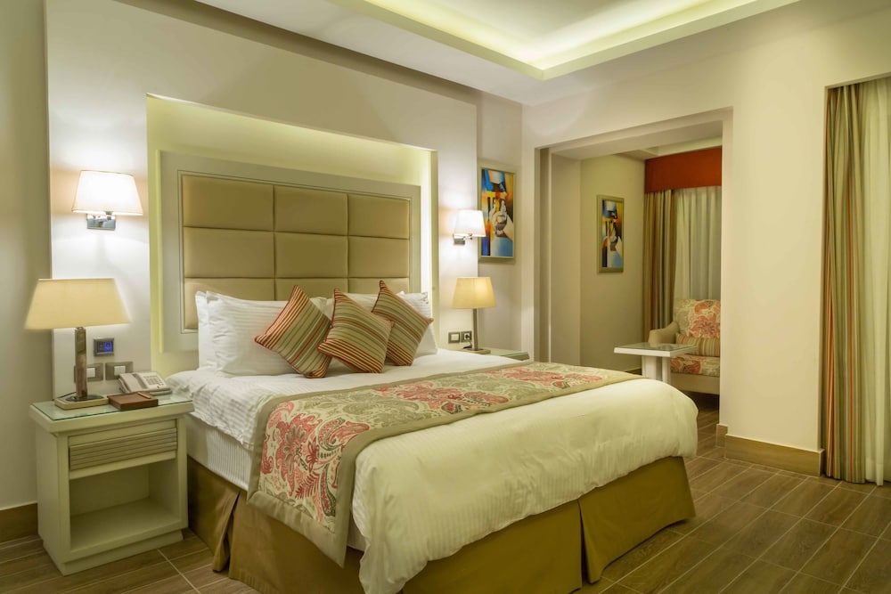 Deluxe Room, 1 King Bed