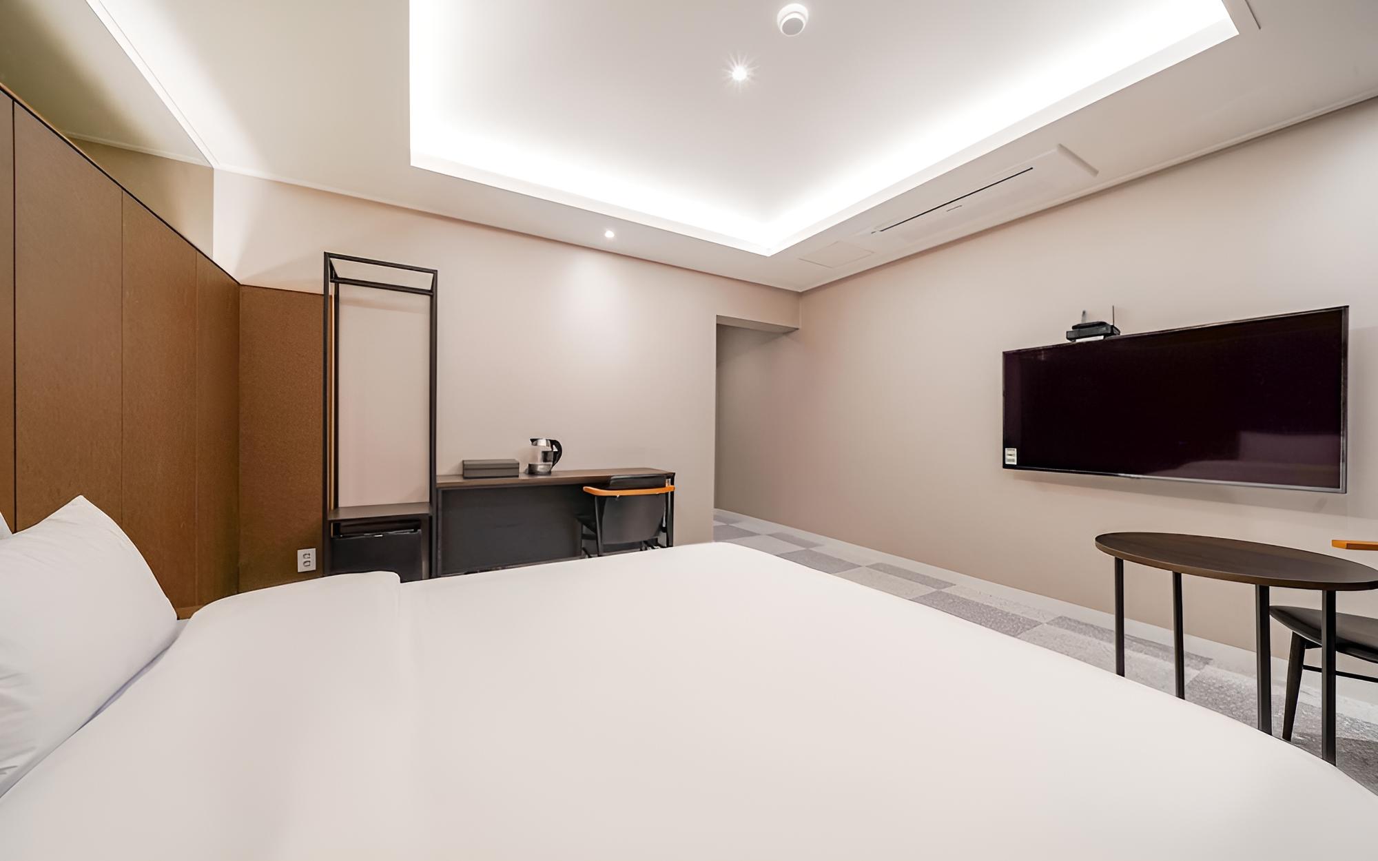 Room (Standard room) - Photo 12
