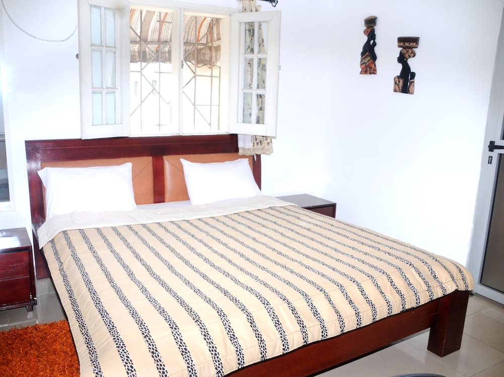 Luxury Studio Suite, 1 King Bed, Kitchenette, City View photo 1