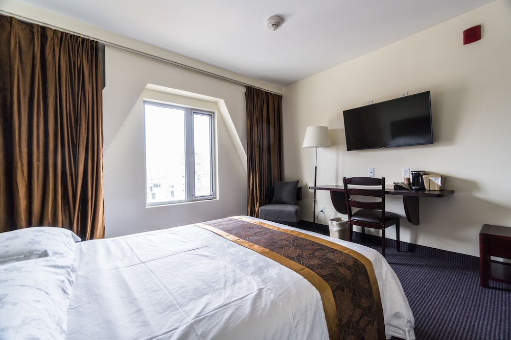 Classic Room, 1 Queen Bed photo 3