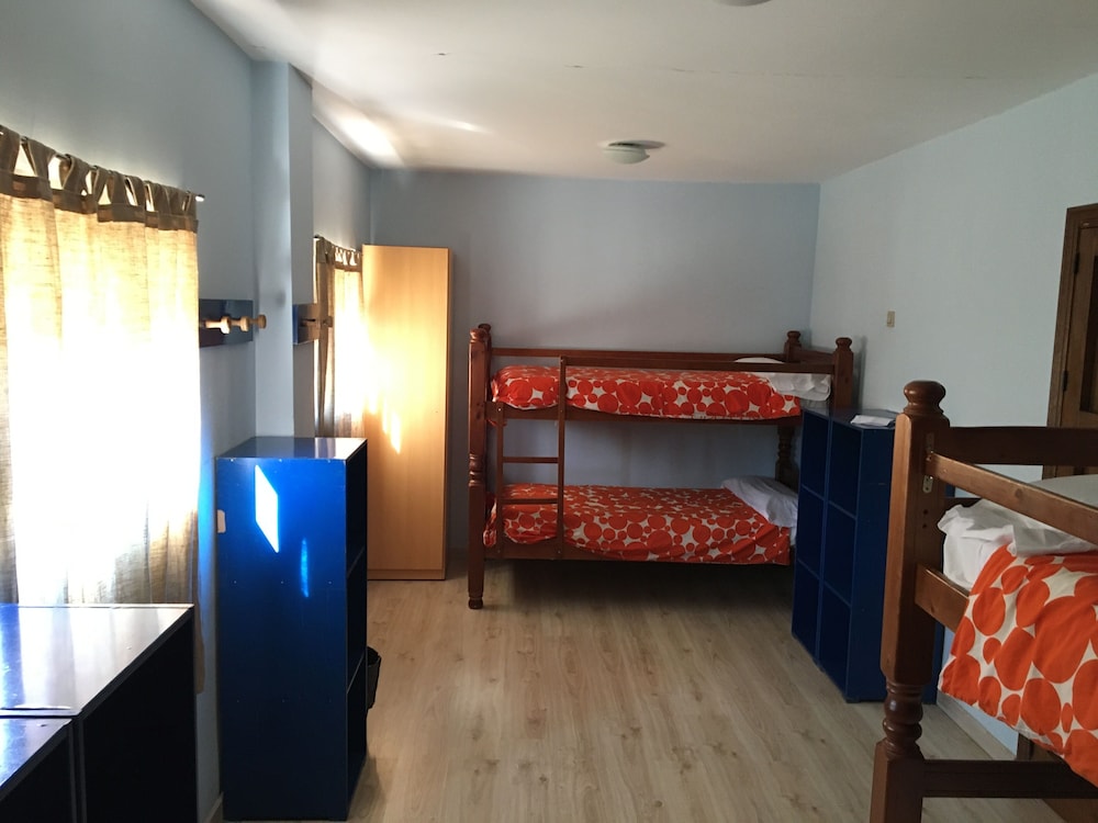 Economy Twin Room, Shared Bathroom photo 2