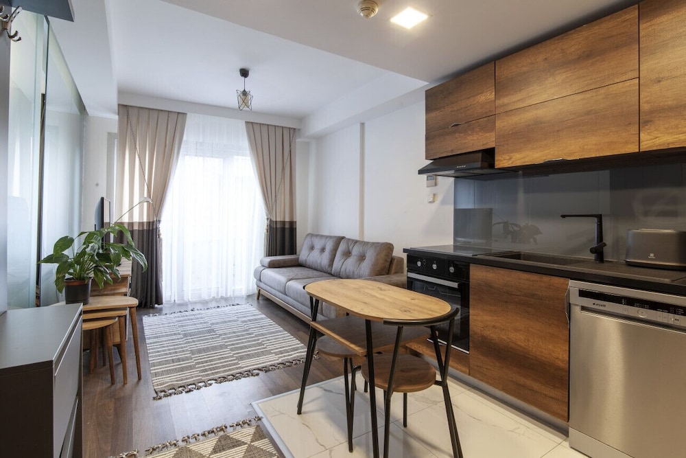 Apartment photo 2