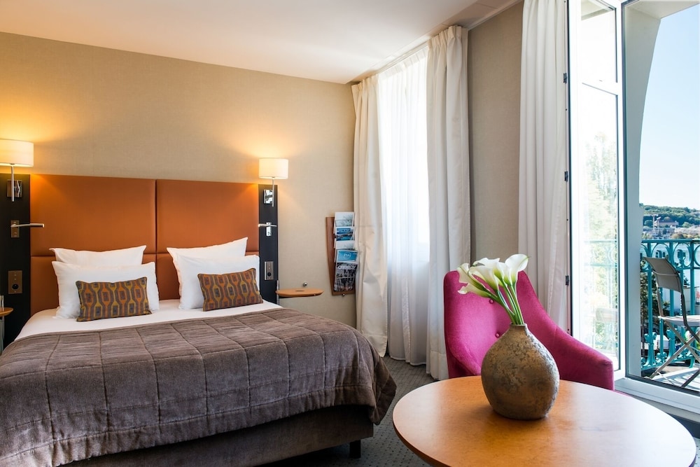Privilege Queen Room with spa access on reservation
