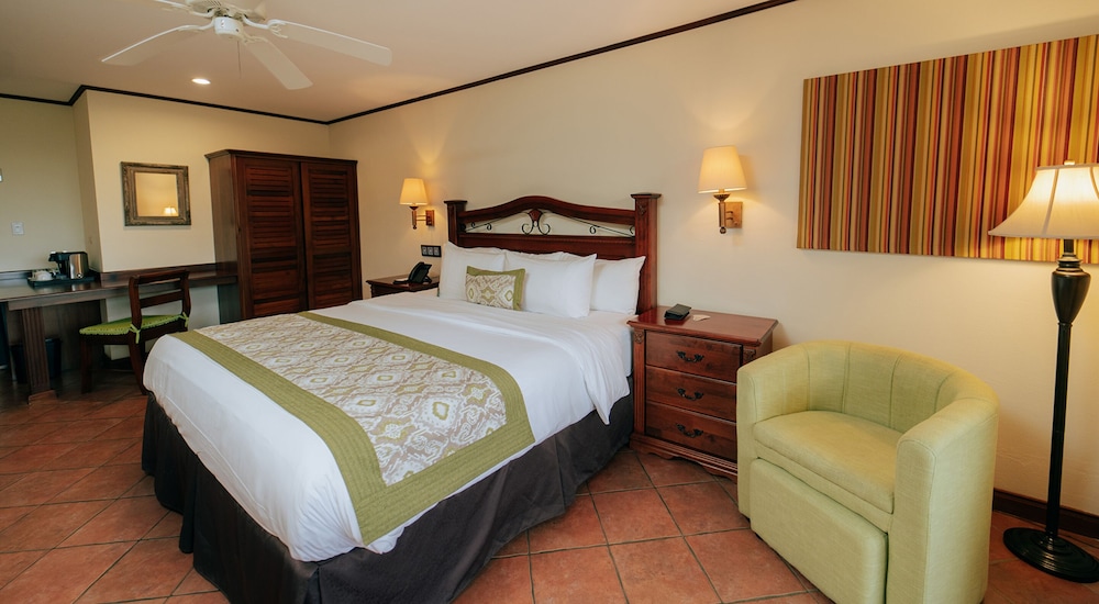 Superior Room, 2 Queen Beds (Tropical) - Photo 4