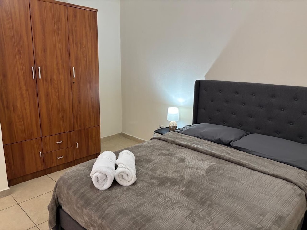 Family Apartment, 1 Queen Bed with Sofa bed photo 2